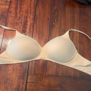Soma Embraceable Wireless Bra